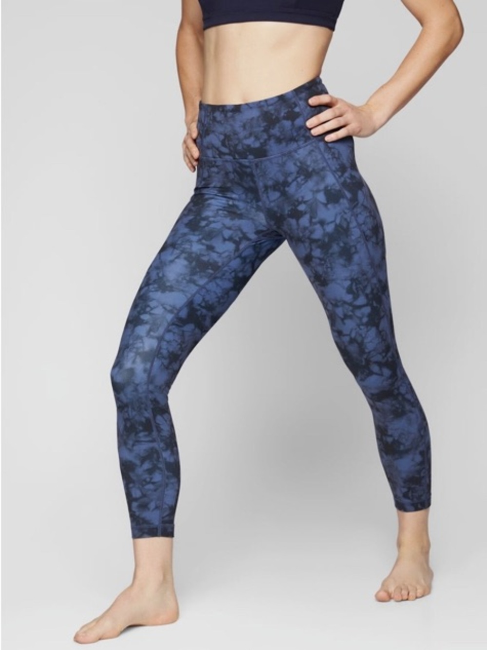Athleta Tie Dye Salutation 7/8 Ankle Tight Leggings Size S
